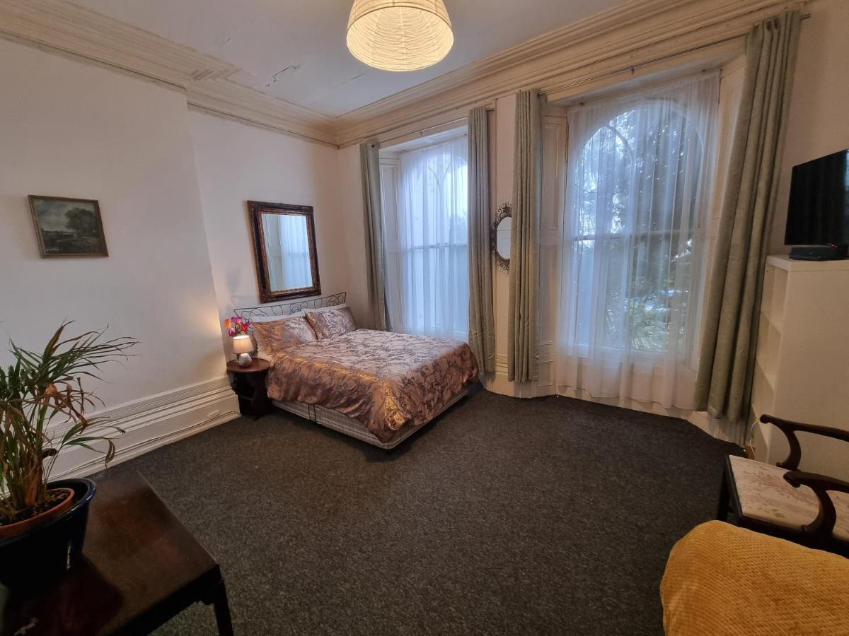 Large Flat Next To Port, Cliffs, Beach With Parking Dover Exteriér fotografie