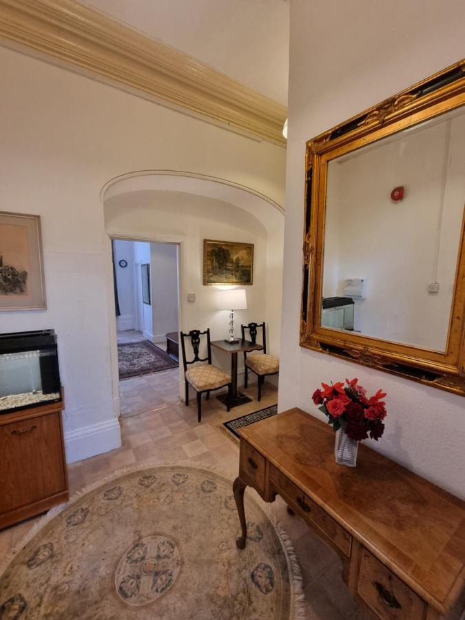 Large Flat Next To Port, Cliffs, Beach With Parking Dover Exteriér fotografie
